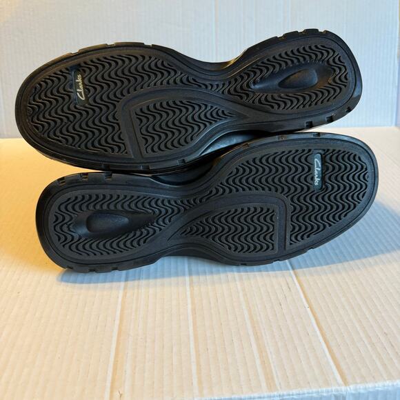 Clarks Black Leather Slip On Comfort Shoes 11M Men’s Casual Work Loafers - Picture 5 of 11